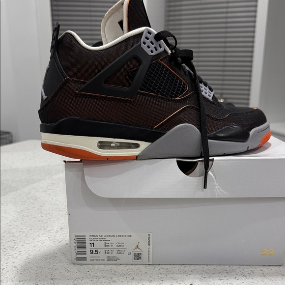 Nike Women's Sneakers Black and Orange - Picture 4 of 5